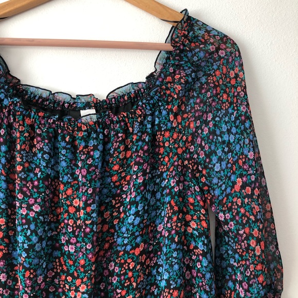 NWT!! Floral Dress - Picture 2 of 7